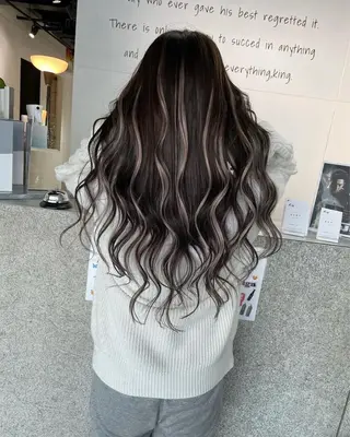 ロング 森長 留以のヘアスタイル