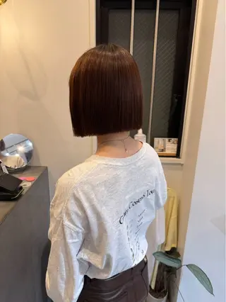ショート あやの/レイヤー /ベージュカラーのヘアスタイル