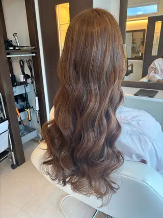 ロング 山本 詩織のヘアスタイル