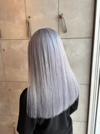 ロング カラー 🎀ハイトーン・艶 カラー HANA🎀のヘアスタイル