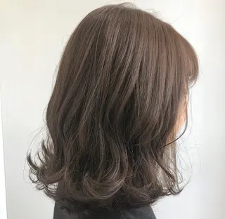 ミディアム カラー レイヤー/ハイトーン 🧸SENAのヘアスタイル