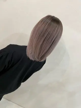 ミディアム 鈴木 妃帆未のヘアスタイル