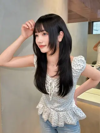 ロング 透明感 カラー⭐️セナ🎀のヘアスタイル