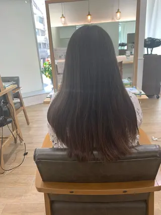 セミロング カラー パーマ ヘアアレンジ メンズ キッズ ネイル マツエク・マツパ レイヤーカット/ 巻ける縮毛矯正のヘアスタイル