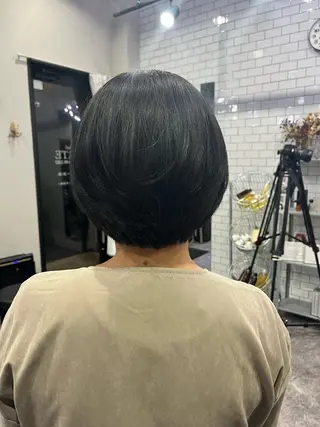 ショート 友滝 真菜美のヘアスタイル