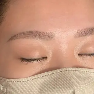 アイブロウ EBRIS🌿 HINATA(浦和)のマツエク・マツパデザイン