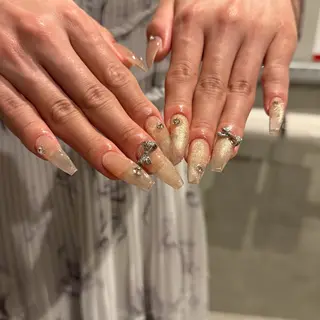 ネイル ʀᴀɪ ɴᴜᴀɴᴄᴇのネイルデザイン