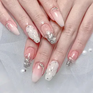 ネイル 🎀晴香 🎀のネイルデザイン