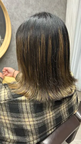 ミディアム Karen🫶🏻 艶重視のヘアスタイル