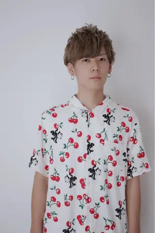 ショート カラー パーマ メンズ Lolonois池田 代表 鍜治本颯太のヘアスタイル