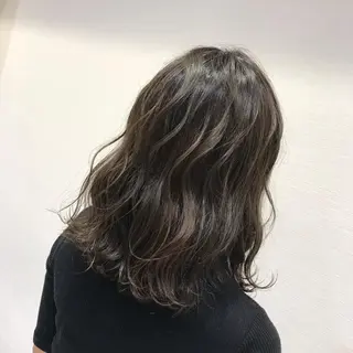 ロング カラー ヘアアレンジ 白髪ぼかしハイライト 茗荷谷駅徒歩2分のヘアスタイル