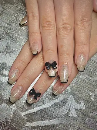 ネイル I-nailロング /ワンホン/キラキラのネイルデザイン