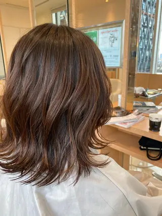 ミディアム 村山 豪歩のヘアスタイル