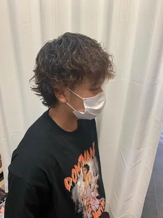 ミディアム パーマ メンズ メンズ特化西村 雄太のヘアスタイル