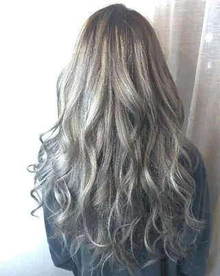 ロング セシルヘアー手島 のヘアスタイル