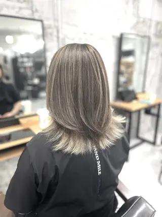 ミディアム MICO hairのヘアスタイル