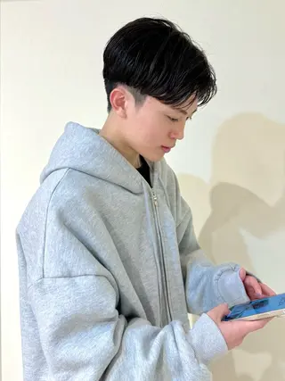 ショート メンズ ヤマグチ リョウのヘアスタイル