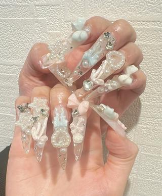 ネイル D-BEAUTY Nailsalonのネイルデザイン
