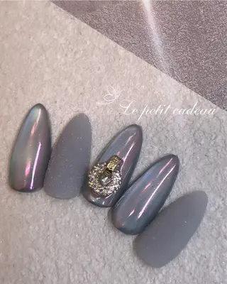 ネイル 𝑝𝑒𝑡𝑖𝑡 𝐾𝑎𝑛𝑛𝑎のネイルデザイン