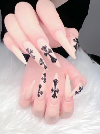 ネイル Lee Nailsのネイルデザイン