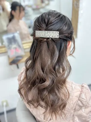 セミロング ヘアアレンジ ⭐︎moe 【ヘアメイク🧸】のヘアスタイル