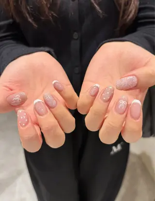 ネイル Hina 🥚のネイルデザイン