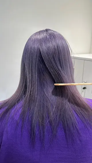 ミディアム カラー 西野 未桜のヘアスタイル