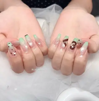 ネイル HIN NAILのネイルデザイン