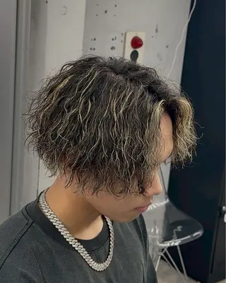 パーマ メンズ 🔥強めメンズパーマ 特化🔥/きらりのヘアスタイル