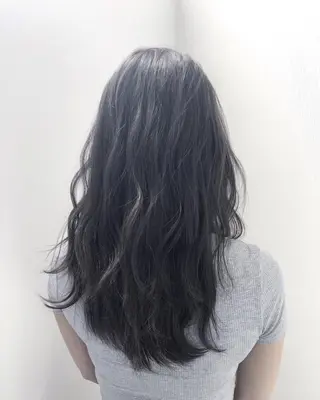 ロング カラー 白井 つづりのヘアスタイル