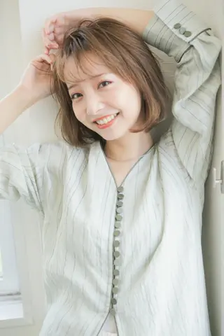 ミディアム Loob.TOKYO MIYA🌈のヘアスタイル