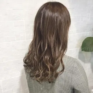 ミディアム カラー ブリーチ特化 梅田本多翔のヘアスタイル