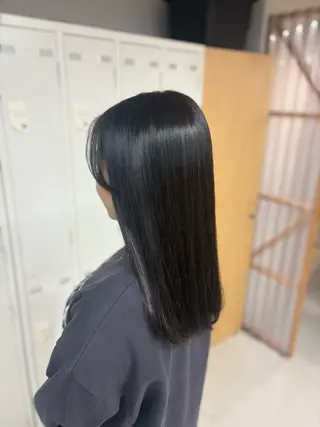セミロング カラー elk YURINA🧸のヘアスタイル