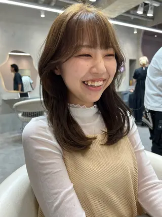 ミディアム カラー ヘアアレンジ 🔶似合わせセンター パート/ヤス🔶のヘアスタイル