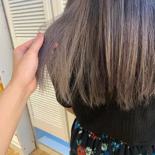 カラー 天野 利咲のヘアスタイル