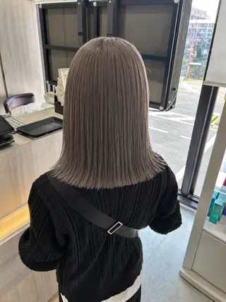 ミディアム カラー 川上 紗也加のヘアスタイル