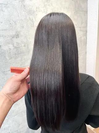 ロング 大人女性の艶カラー tomoのヘアスタイル