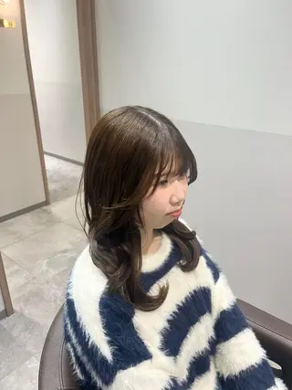セミロング 大宮レイヤーカット× 透明感カラー rioのヘアスタイル