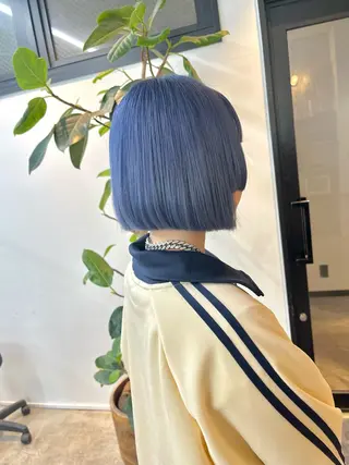 ショート カラー ハイトーンカラ ー/小川のヘアスタイル