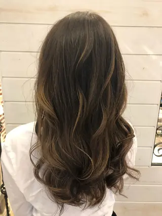 ロング カラー 東恩納 誠のヘアスタイル