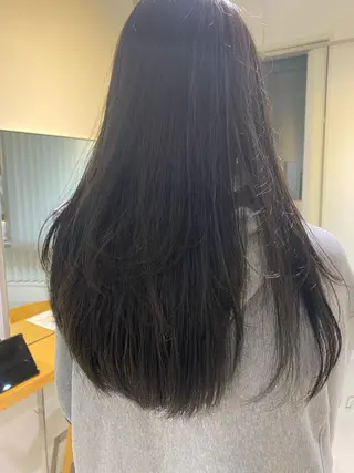 ロング FILMS/sari /似合わせカットのヘアスタイル