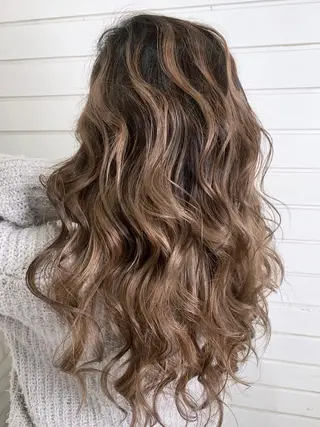セミロング 穐田 司樹のヘアスタイル
