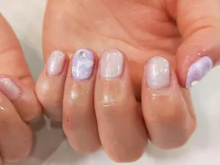ネイル はばすみれ🎀ﾈｲﾙ 光ﾌｪｲｼｬﾙ ﾍｱのネイルデザイン