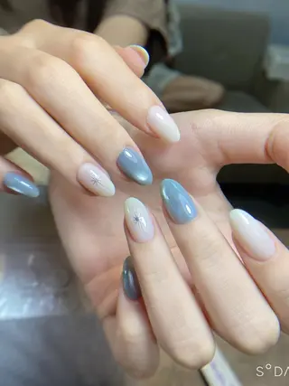 セミロング T&D NailSalonのネイルデザイン