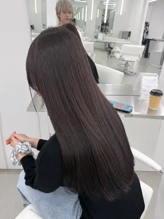 セミロング カラー 透明感カラー🩶 ×小顔カット難波のヘアスタイル