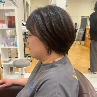 ショート 宮成 佳歩のヘアスタイル