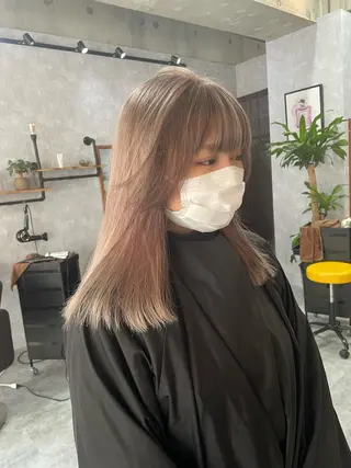 セミロング andKおもろまち店 艶ダブルカラー✨のヘアスタイル