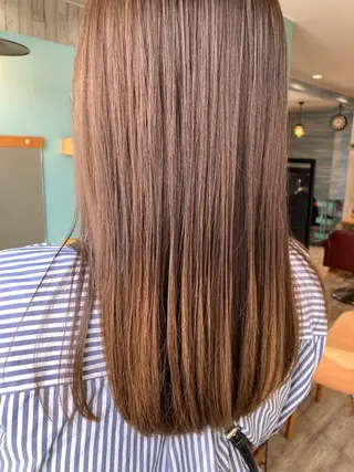 ロング 五日市 愛衣のヘアスタイル