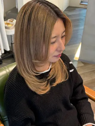 セミロング 鮫島海斗☆レイヤー☆ ケアブリーチのヘアスタイル