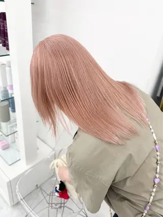 ミディアム カラー ヘアアレンジ TAKUMAブリーチ /切りっぱなし🪽のヘアスタイル